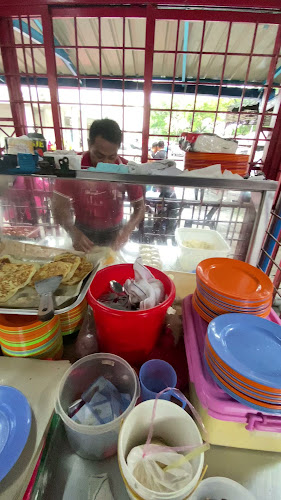 Kedai Makan Tepi Longkang