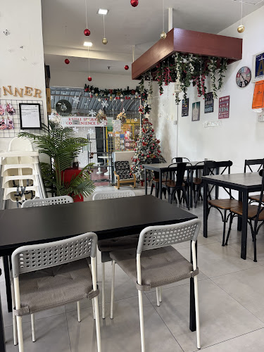 Opinii despre Sausage KL Cafe & Deli în Kuala Lumpur - Gastronomi dan perhotelan