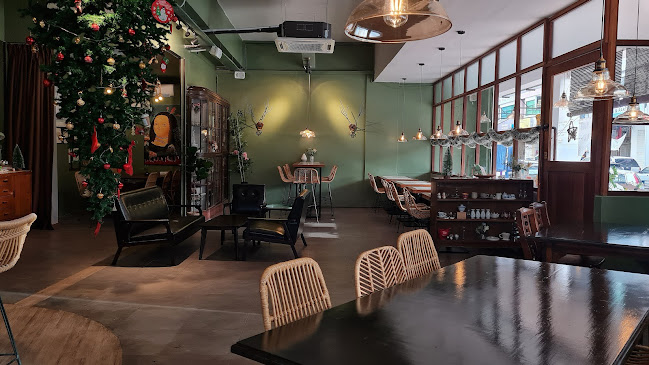 Alexandria's coffee & dining