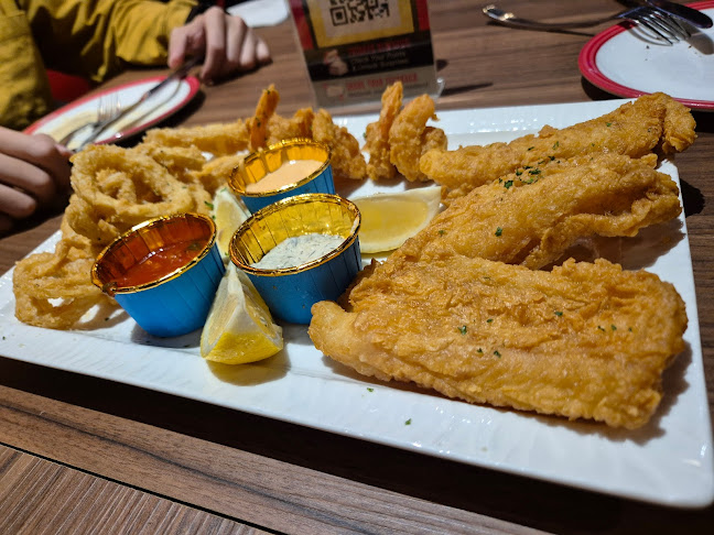 TGI Fridays | 1 Utama • Old Wing - Gastronomi dan perhotelan