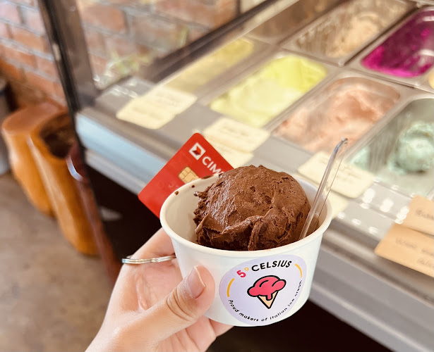 5° Celsius Latitud 6 - Gastronomi dan perhotelan