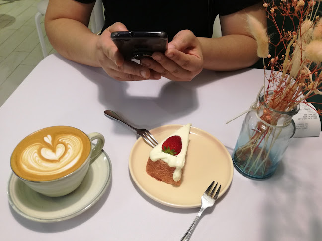 Opinii despre Coastal Coffee Club în Kota Kinabalu - Gastronomi dan perhotelan