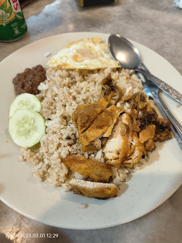 Lot 276, Ground Floor Corner, Lot 286, Jln Padungan, 93100 Kuching, Sarawak