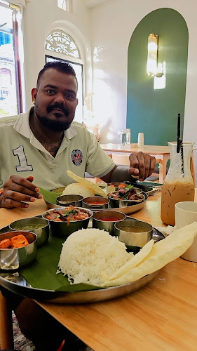 Rempah Ratus - Banana Leaf Cafe with South Indian Cuisine (Indian Restaurant, Banana Leaf Rice, Briyani, Claypot and Curry) - Gastronomi dan perhotelan