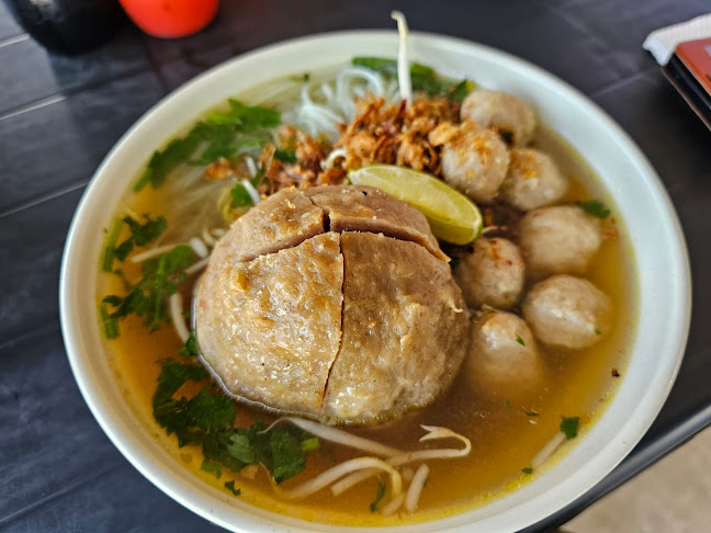 Opinii despre Nasi Berlauk în Kampung Raja - Gastronomi dan perhotelan