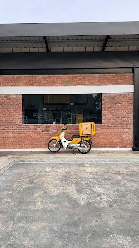 Miker Pizza Tambun - Gastronomi dan perhotelan