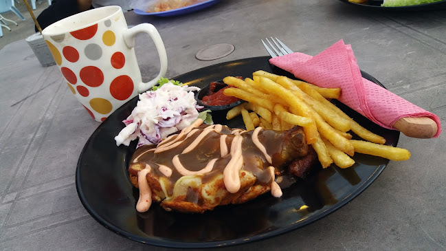 Opinii despre Bistro Kabin Kontena Kluang în Kluang - Gastronomi dan perhotelan