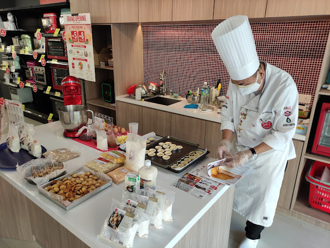 Comentarii opinii despre Bake With Yen Superstore @TTDI