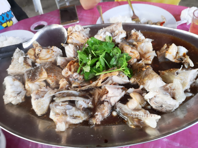 Kuala Lukut Fish Village, Lukut, 71010 Port Dickson, Negeri Sembilan