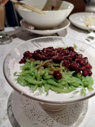 Madam Kwan’s Imago Mall, Sabah - Gastronomi dan perhotelan