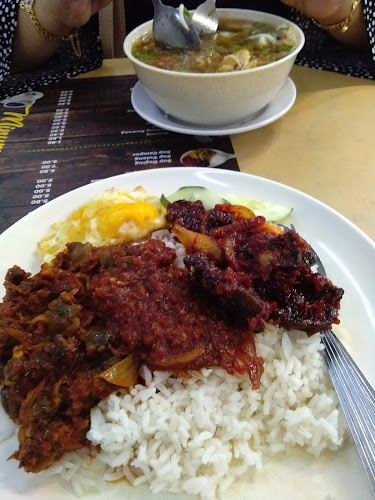 Opinii despre Restoran Selera Kampung (FAM MAJU) în Shah Alam - Gastronomi dan perhotelan