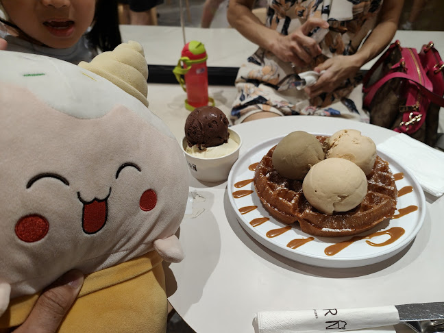 Comentarii opinii despre Churn Ice Cream, Damansara Uptown