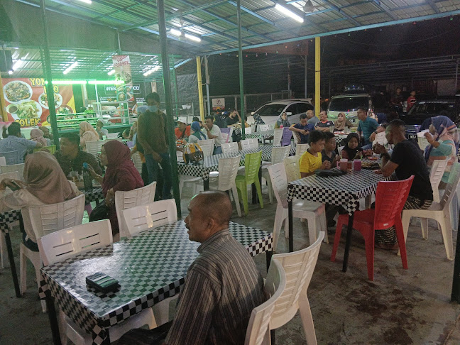 Comentarii opinii despre Adam's Satay Ikan Bakar Ayaq Asam Bentong