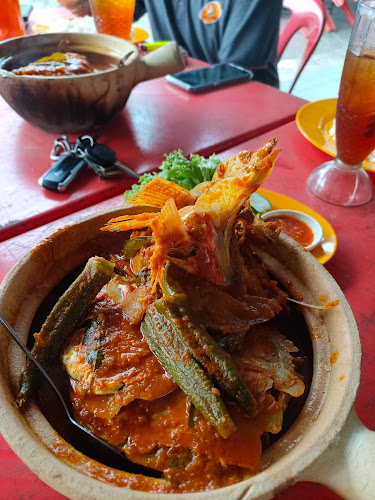 Kak Wan Shell Out - Kuala Terengganu