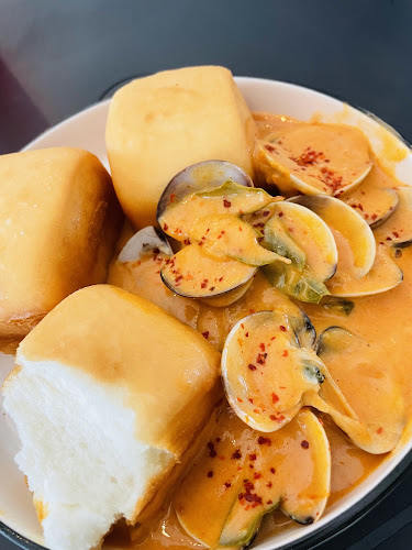 Warung Rumah Merah - Gastronomi dan perhotelan