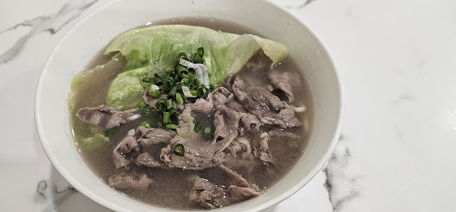 Comentarii opinii despre Shen Niu Beef Noodle House