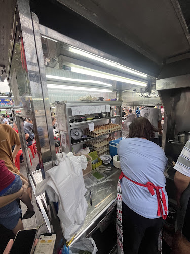 Anjung Gurney Hawker - Gastronomi dan perhotelan