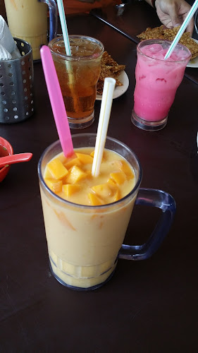 Wak Nuar Ayam Penyet - Gastronomi dan perhotelan