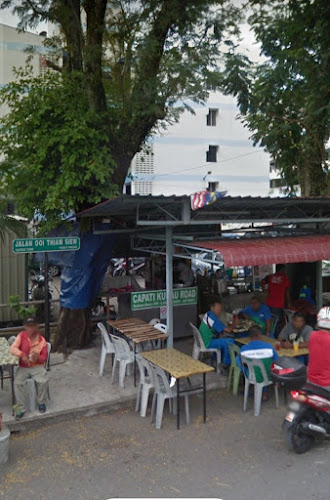 Capati Kurau Road - Gastronomi dan perhotelan