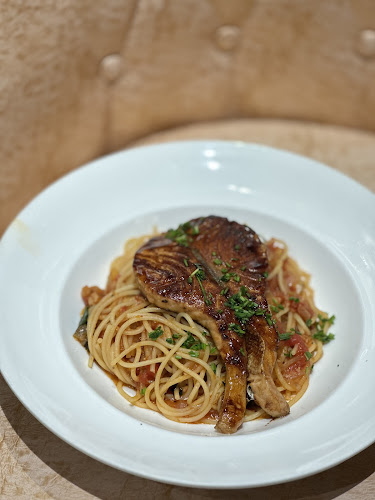 Opinii despre Deluxcious Spa & Restaurant în George Town - Gastronomi dan perhotelan