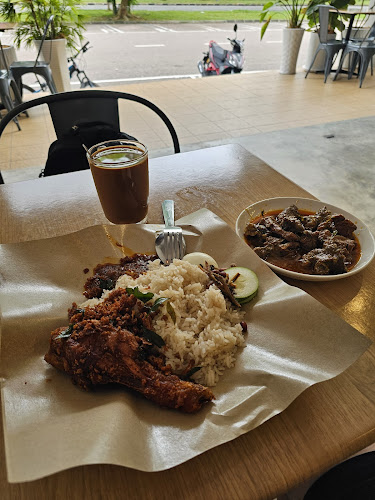 Opinii despre Nasi Lemak Kura în Johor Bahru - Gastronomi dan perhotelan