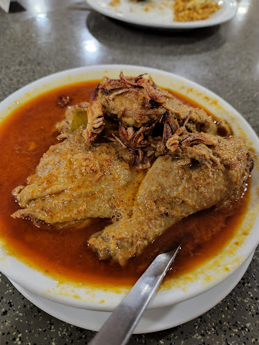 Opinii despre Daddy Village Restaurant Sdn Bhd în Batu Pahat - Gastronomi dan perhotelan