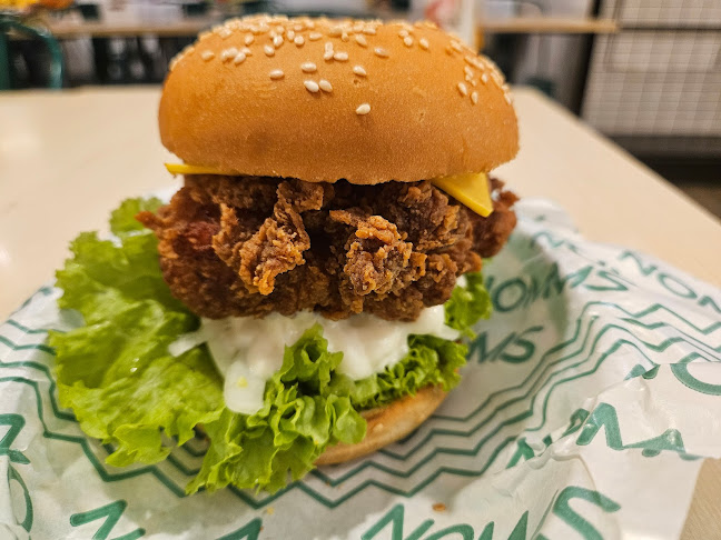 Opinii despre Nomms Pressure Fried Chicken în Subang Jaya - Gastronomi dan perhotelan