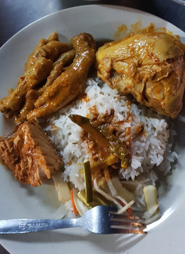 Opinii despre Kedai Makan MYM în Kuala Terengganu - Gastronomi dan perhotelan