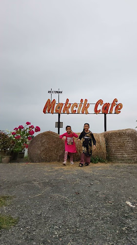 Makcik Cafe - Gastronomi dan perhotelan