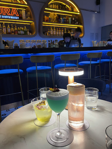 Round Bar - George Town