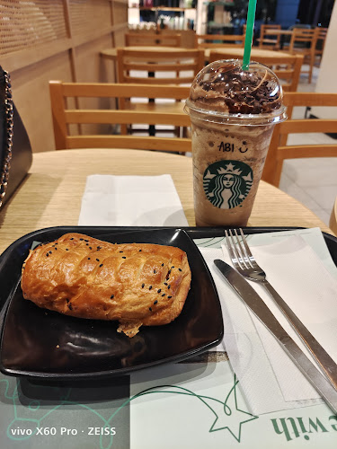 Opinii despre Starbucks Taiping Sentral în Taiping - Gastronomi dan perhotelan