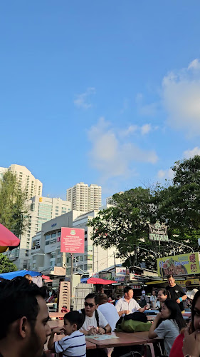 Anjung Gurney Hawker