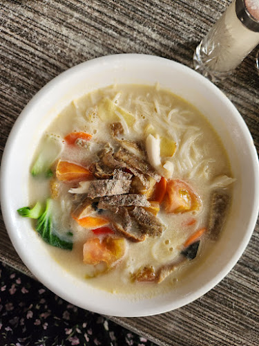 Opinii despre Come On Veggie Cafe în Kuching - Gastronomi dan perhotelan