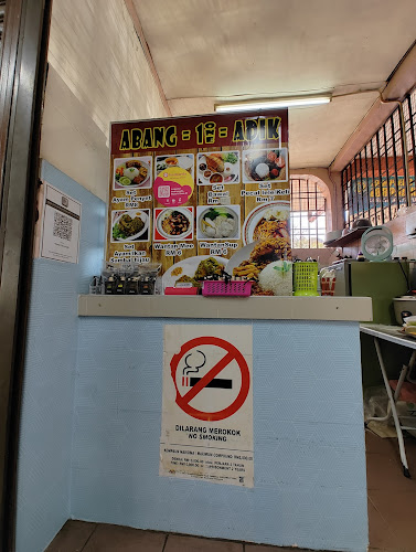 Opinii despre Astaka Lorong Kulit în George Town - Gastronomi dan perhotelan