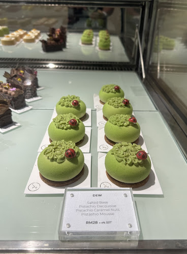 Xiao By Crustz - Gastronomi dan perhotelan