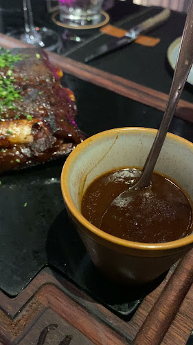 Savage Steakhouse - Gastronomi dan perhotelan