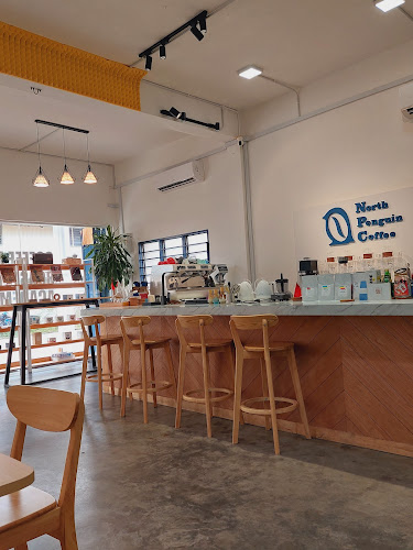 North Penguin Coffee - Gastronomi dan perhotelan