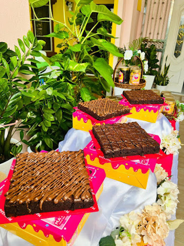 Surprise Delivery Manjung - Gastronomi dan perhotelan