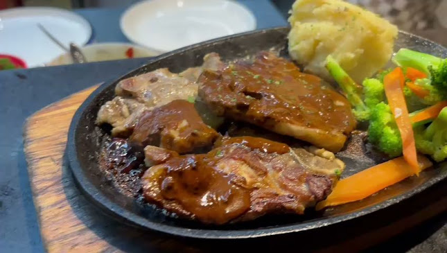 Opinii despre Toscani's Wine & Dine Cafe în Kota Kinabalu - Gastronomi dan perhotelan