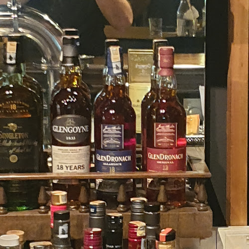 Comentarii opinii despre Sam's Plaza Damansara