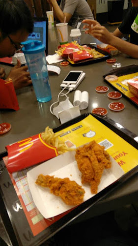 Opinii despre McDonald's Kampar DT în Kampar - Gastronomi dan perhotelan