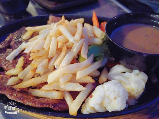 Restoran Piccadilly - Gastronomi dan perhotelan