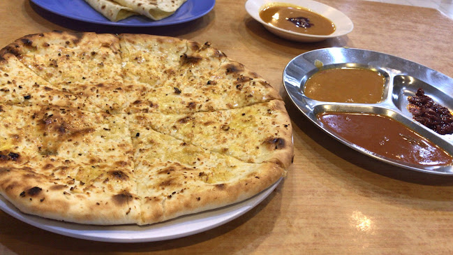 Al Madina Restaurant (Formely Known as Aliiya Maju Cafe) - Gastronomi dan perhotelan