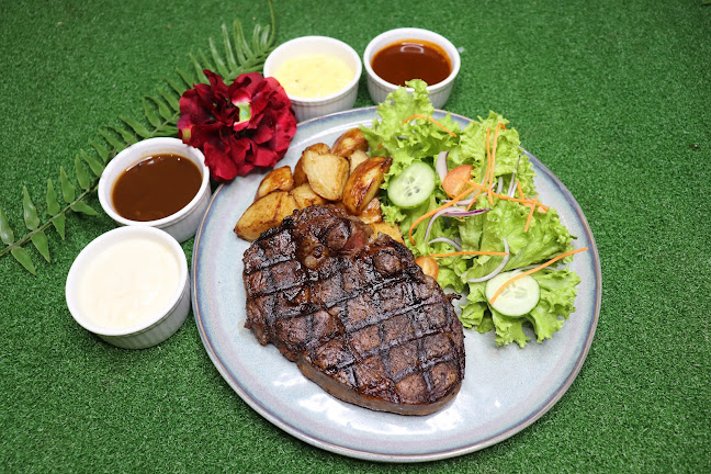 Opinii despre Sara-Bif Butcher Shop and Western Grill Bintulu în Bintulu - Gastronomi dan perhotelan