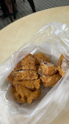 Opinii despre Brigitte Lin Fried Chicken, Canning Garden Restaurant în Ipoh - Gastronomi dan perhotelan