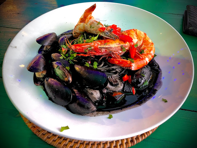 Opinii despre Gusto Food & Wine Cucina Italiana în Kota Kinabalu - Gastronomi dan perhotelan