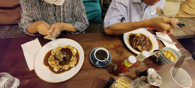 Opinii despre Cafe 123 Gasing în Petaling Jaya - Gastronomi dan perhotelan