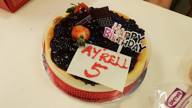 Kedai Kek Berry - Subang Jaya