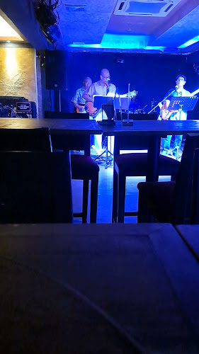 Opinii despre A Bar Above în Petaling Jaya - Gastronomi dan perhotelan