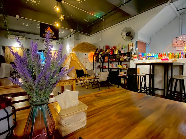 Opinii despre Summer Camp Cafe夏日露营吧 în Ipoh - Gastronomi dan perhotelan